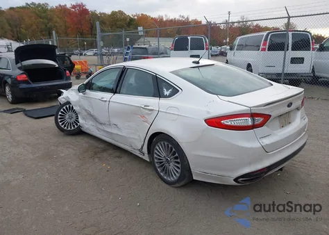 2016 Ford Fusion Titanium z USA, uszkodzony, nr VIN 3FA6P0K92GR255413